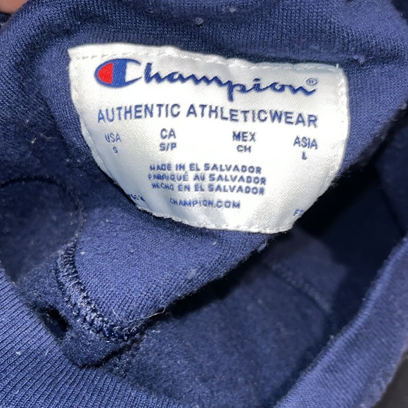 champion navy blue crewneck - Picture 4 of 4